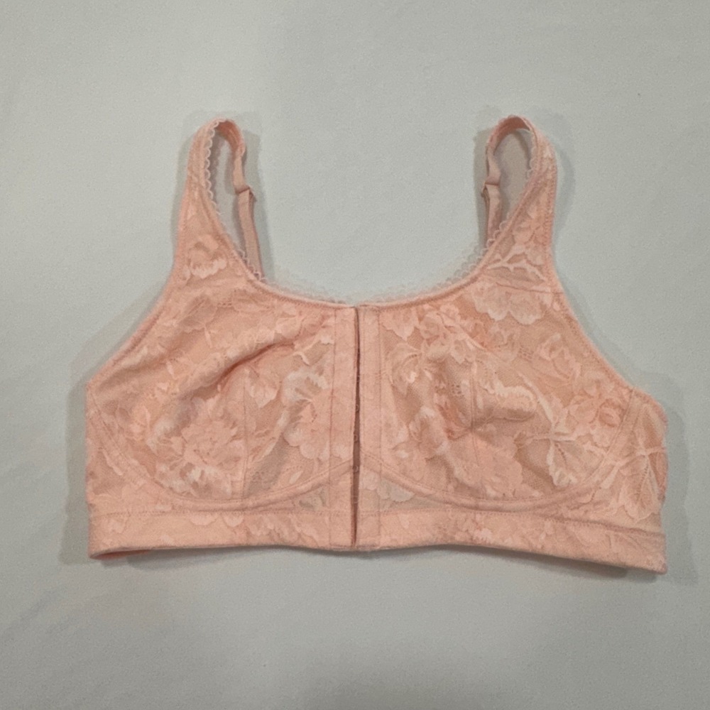 Victoria's Secret Womens‎ Mastectomy Bra Lace Wireless Front Closure Pink Size M